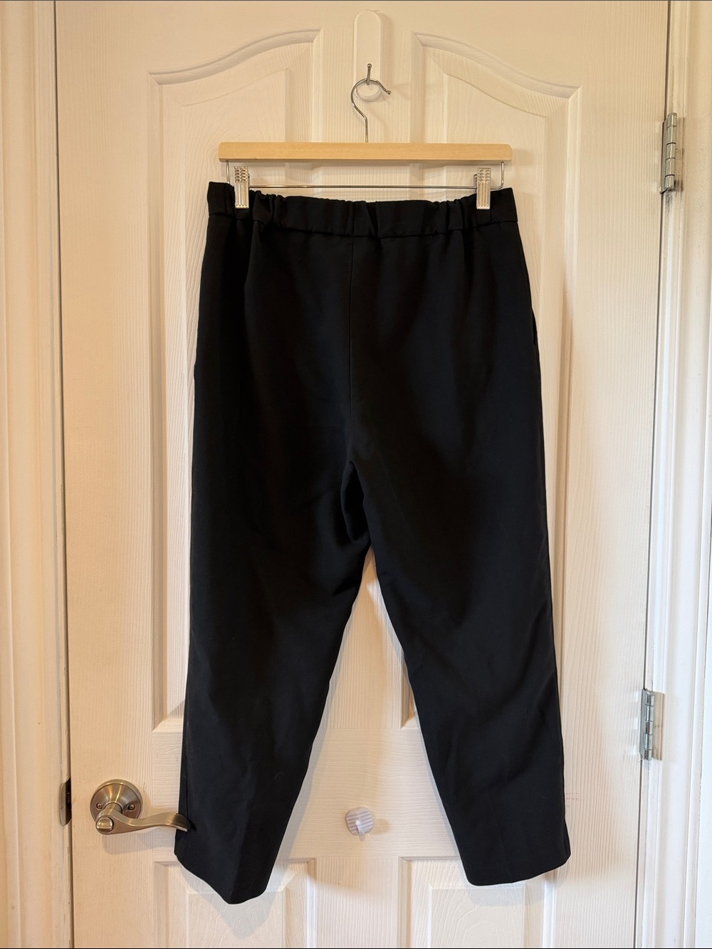 Babaton Black High Rise Pull On Tapered Ankle Pants Size 10 - Picture 3 of 8
